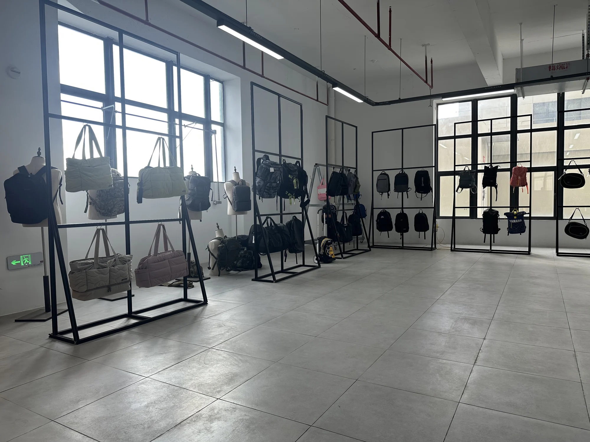 Showroom: Bag collection display