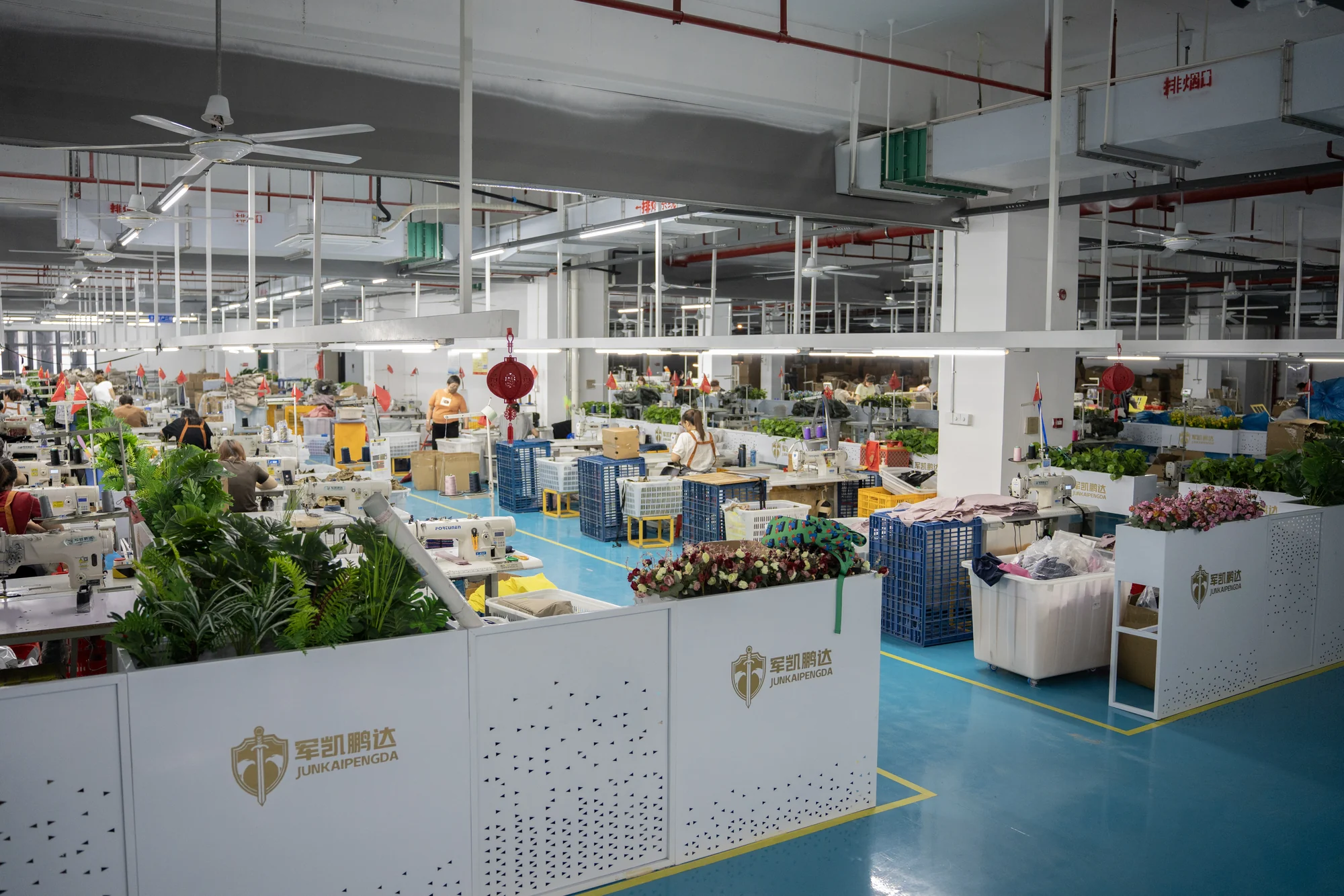 Production workshop: Branded production workstations
